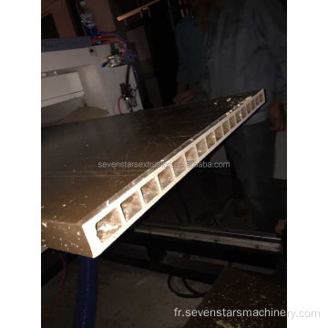 Haute qualité de WPC PVC Foam Door Panel Panel Extrusion Production Machine Machine For Hot Sale